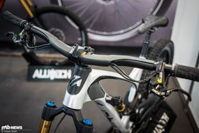 Ein so aufgeräumtes Cockpit hat seinen Preis...