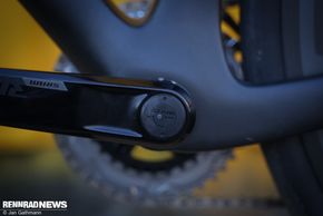 Hinter der Kappe verbirgt sich der Schlitten mit der Lithium AAA-Batterie