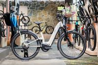 Cube E-Bike-Neuheiten 2026: Kathmandu Hybrid Tiefeinsteiger jetzt vollgefedert!