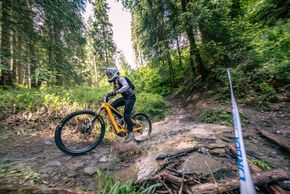 Samira konnte sich eine Wildcard sichern und das Orbea Wild direkt im Renneinsatz testen
