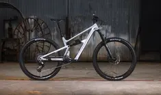 Titelbild für Artikel: Neue Ibis Ripmo AF und Ripley AF: Carbon‑Feeling trifft Aluminium