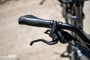 Die Magura MT Thirty kommen am Boost vorn mit vier und hinten mit nur zwei Kolben zum Einsatz.