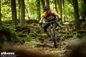 Die Nukeproof Horizon CS-Klickpedale sorgen im eingeklickten Zustand dafür, dass man auch in rauem Gelände jederzeit sicher mit seinem Bike verbunden ist