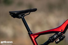 Als Sattelstütze kommt eine Race Face DP Aeffect mit 150 mm Verstellweg zum Einsatz