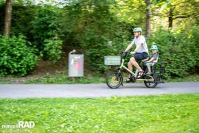 Effizienter Vortrieb: Der Bosch-Antrieb unterstützt mit bis zu 400 % – sanft, leise und stets zuverlässig.