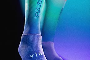Zum Zeitpunkt der Artikelveröffentlichung wurden die Socken noch nicht im Onlineshop geführt, sollten aber zeitnah folgen.