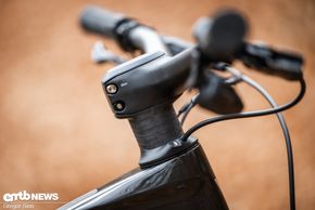 Das einteilige Carbon-Cockpit ist ziemlich steif