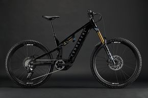 Commencal präsentiert das neue Meta Power SX 800 in den Versionen - Signature und Rockshox.
