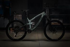 Der EXT Storia V3 wird nun auch in metrischen und imperialen Maßen sowie mit oder ohne Trunnion-Mount angeboten.