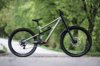 Specialized Status 2 170 DH im Test: Das Budget-Biest für den Bikepark