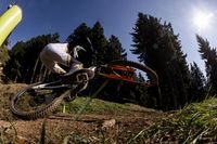 Downhill World Cup 2025 – Lenzerheide: Gute Zeiten, schlechte Zeiten – Das Quali-Update