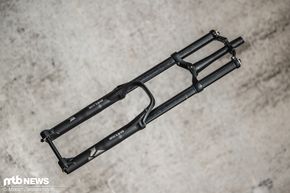 Die Formula Belva richtet sich an Enduro-Biker und ist wahlweise mit 170 mm oder 180 mm Federweg verfügbar.