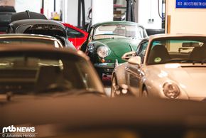 Wie gesagt – normalerweise stehen hier Autos!