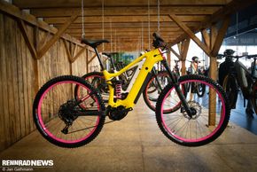 Kraftstoff E-MTB mit Bafang-Mittelmotor