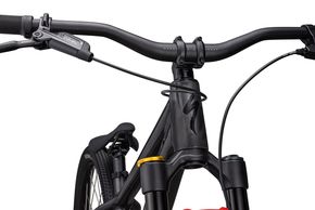 Alle Bikes verzögern hinten mit einer SRAM Level T-Bremse.