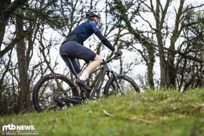 Im ausgelieferten Zustand fiel das Cockpit des Rades besonders hoch aus