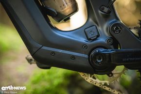 YT setzt auf einen Umfassenden Motorschutz im Tretlagerbereich