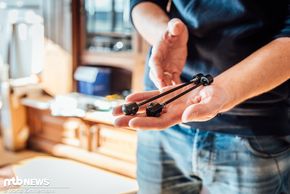 Damit hat alles angefangen: 1990 brachte Uli Fahl den ersten superleichten Schnellspanner auf den Markt