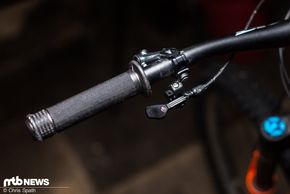 I-Spec EV lässt sich mit leichten Modifikationen auch mit dem SRAM-Interface koppeln