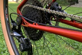 Für die Schaltperformance zeichnet sich die Shimano XT Schaltgruppe verantwortlich ...