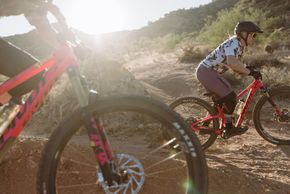talon-switchblade-phx-web-PivotCycles-3509