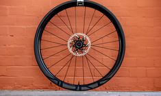 Titelbild für Artikel: Duke Baccara WRX AERO 42/48 – Ausprobiert!:  Full Aero Gravel Laufradsatz