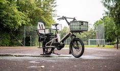 Titelbild für Artikel: Moustache Lundi 20 Cargo 3 im Test: Kompaktes E-Lastenrad mit durchdachten Extras