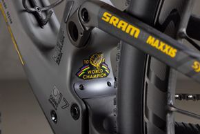 Wer genau hinschaut, findet viele spannende Details beim Weltmeister-Bike.